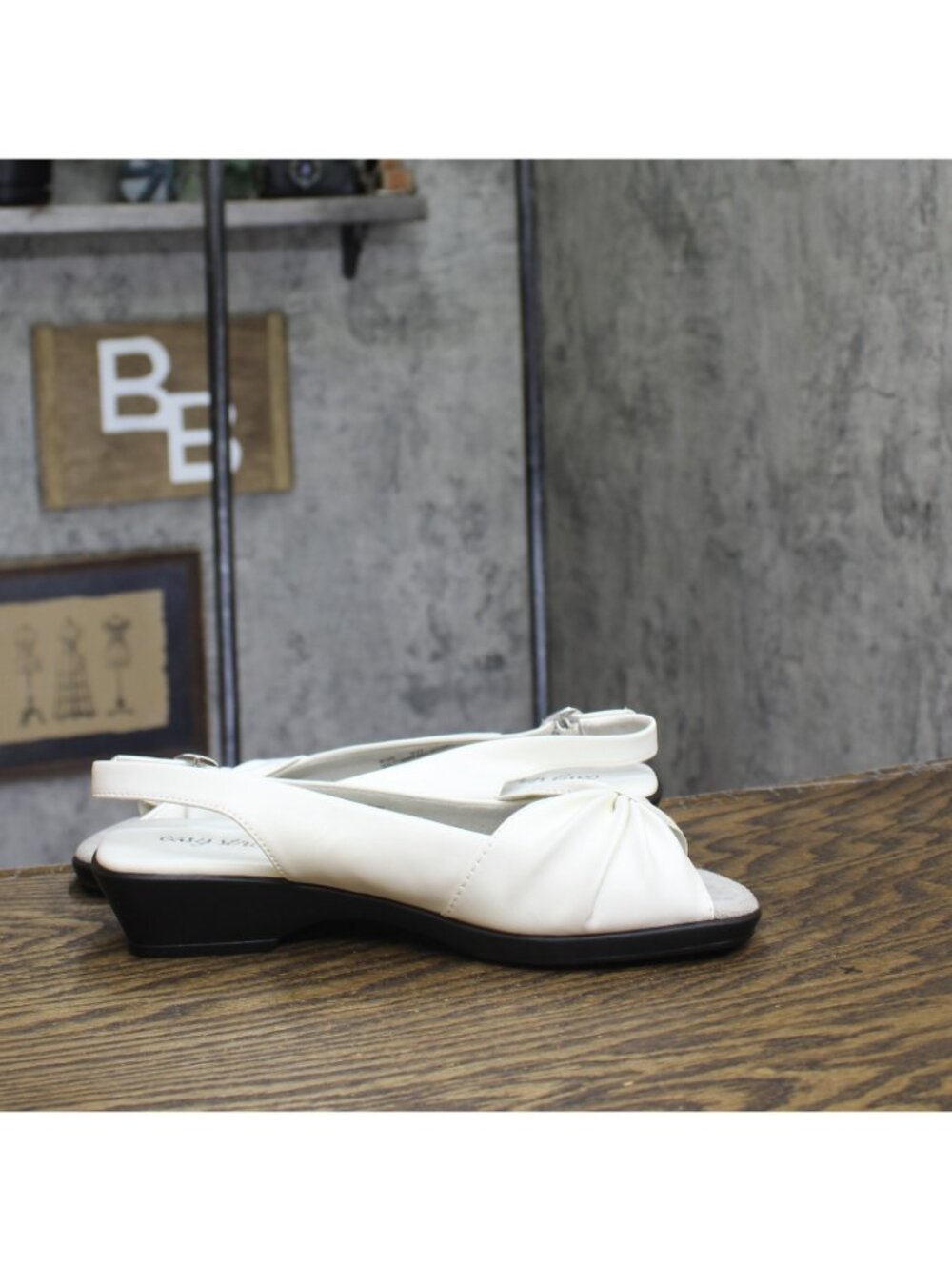 Easy Street Womens Low Block Heel Open Toe Fantasia Dress Sandals White 9W - Picture 6 of 10